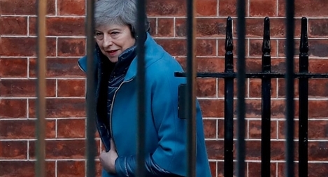 Thủ tướng Anh nhận thêm "trái đắng" từ Quốc hội vì Brexit