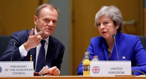 Thủ tướng Anh đề xuất "hạn chót" tiến trình Brexit lên EU