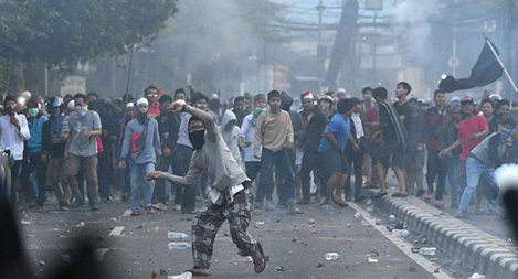 Người biểu tình đổ về thủ đô Indonesia phản đối kết quả bầu cử