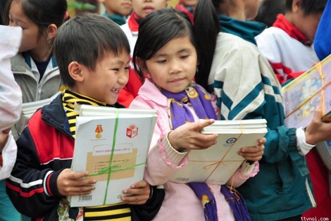 Đại sứ quán Pháp kêu gọi thu gom sách ủng hộ trẻ em khó khăn