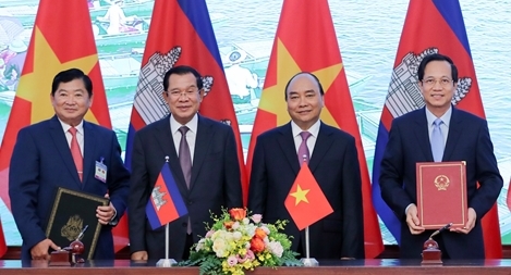 Việt Nam và Campuchia ký kết 7 văn kiện hợp tác