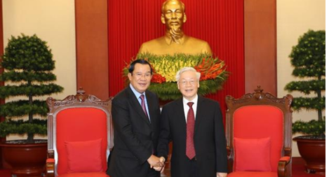 Tổng Bí thư, Chủ tịch nước Nguyễn Phú Trọng tiếp Thủ tướng Campuchia Hun Sen