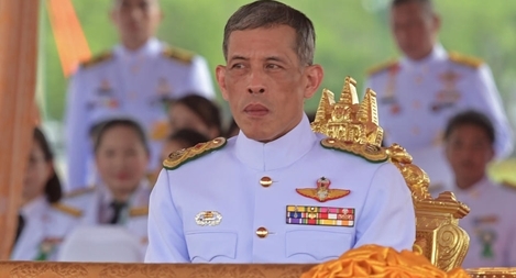 Nhà vua Thái Lan sa thải hàng loạt quan chức vì có "hành vi bạo lực"