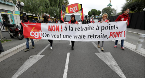 Người dân Pháp đình công "thách thức" Tổng thống Macron