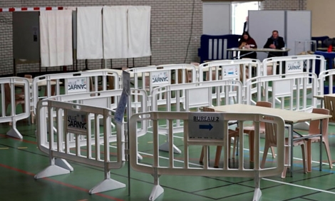 Số ca tử vong vì COVID-19 tăng khiến người Pháp sợ đi bầu cử