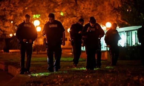 Nghi phạm xả súng chưa bị bắt, Áo vẫn trong tình trạng báo động