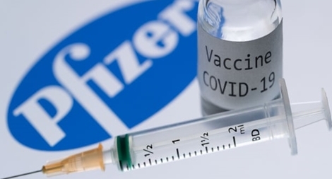 Nước phương Tây đầu tiên phê duyệt vaccine COVID-19
