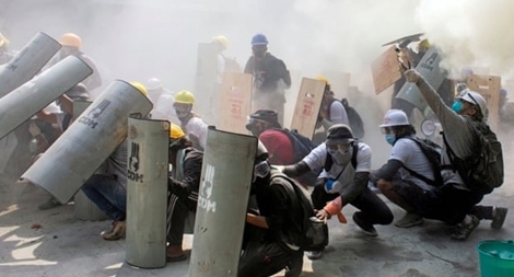 Biểu tình đẫm máu: "Myanmar giống như chiến trường"