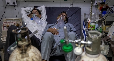 COVID-19 lan quá nhanh, thủ đô Ấn Độ chọn phương án "không mong muốn"