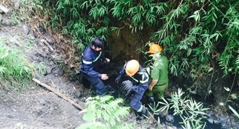 3 công nhân đào vàng gặp nạn dưới hang Kịt