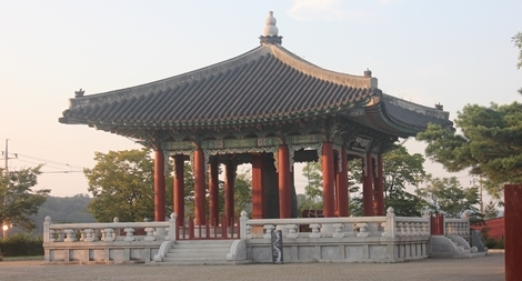 Ước vọng hòa bình ở nơi bí ẩn và nguy hiểm nhất hành tinh