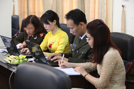 Trong "thế giới phẳng", tại sao càng phải "Nhân văn - Tin cậy - Kịp thời"