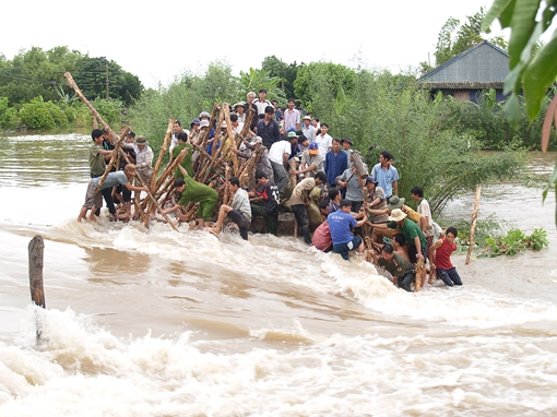 Lực lượng Công an chủ động ứng phó với mưa lũ
