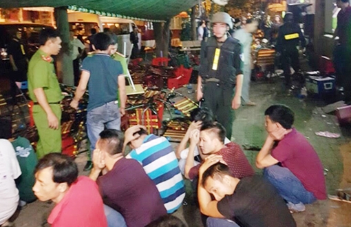 Hơn 100 Cảnh sát bao vây, triệt phá đường dây đánh bạc do Duy “lẩu” cầm đầu