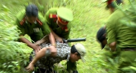 Tôn vinh những người hùng trên trận tuyến lửa 	