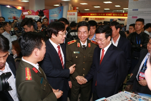 Mỗi nhà báo phải có hiểu biết rộng, sâu về xã hội, đời sống