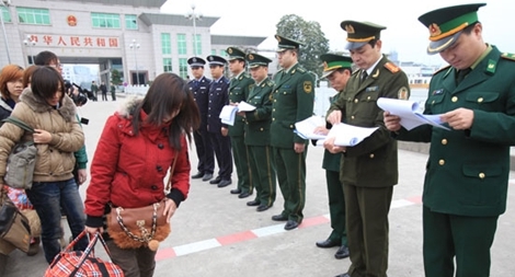 Việt Nam – Trung Quốc giải cứu 490 nạn nhân bị lừa bán qua biên giới