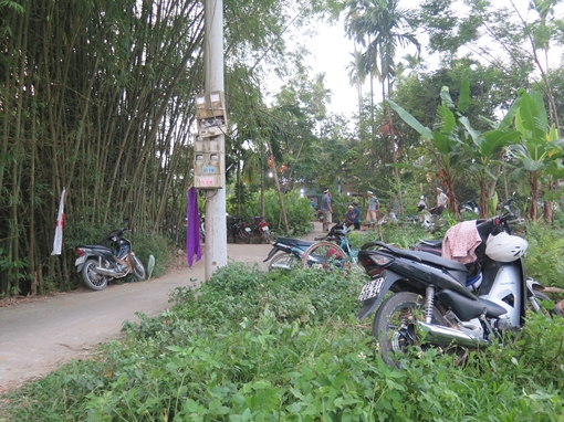 Lên cơn hoang tưởng, truy sát chém gục bố mẹ và anh trai