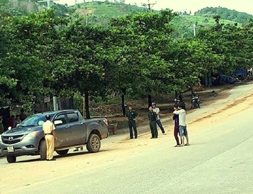 Lên cơn “ngáo đá”, dùng dao khống chế bắt cóc một phụ nữ làm con tin