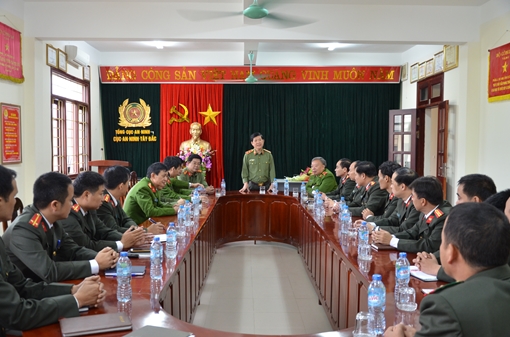 Thứ trưởng Nguyễn Văn Sơn thăm, kiểm tra công tác tại Công an tỉnh Điện Biên