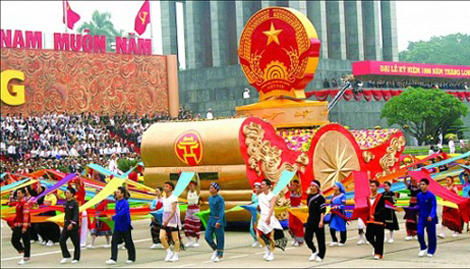 Chúng ta phải nghiên cứu xây dựng một khái niệm hoàn chỉnh về độc lập dân tộc