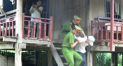 Trinh sát hình sự và những bữa cơm tất niên dang dở