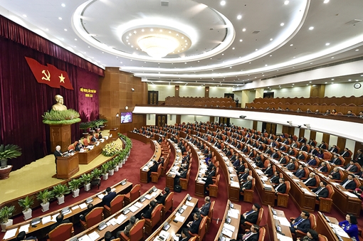 Trung ương thảo luận Đề án về công tác cán bộ