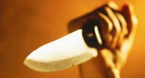 Nam sinh lớp 10 đâm chết bạn học trong giờ ra chơi