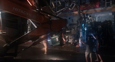 Cả đảo Cát Bà mất điện sau vụ tai nạn làm 2 người chết