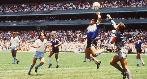 10 tình huống gây tranh cãi nhất lịch sử World Cup