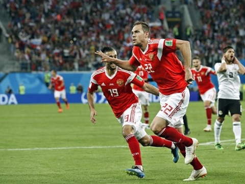 Nga – Ai Cập 3-1: Cơn lốc màu đỏ