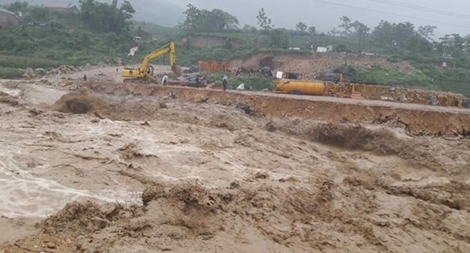Hiện trường tan hoang vì mưa lũ ở các tỉnh miền núi phía Bắc