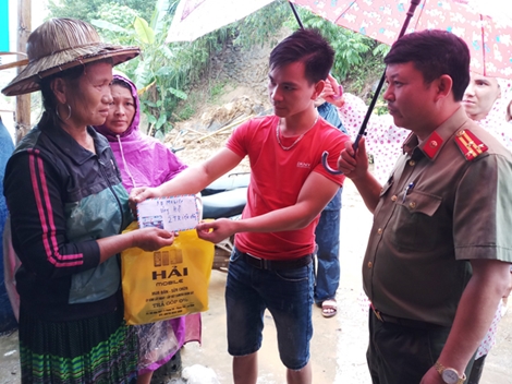 Hãy chung tay giúp đỡ đồng bào bị lũ quét ở vùng núi phía Bắc