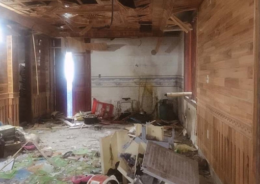 Đang xem bóng đá, một gia đình ở Thanh Hóa bị ném mìn thẳng vào nhà