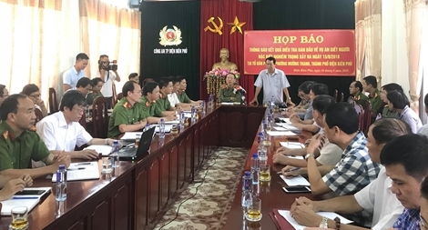 Họp báo thông tin chính thức về vụ xả súng bắn chết 2 vợ chồng rồi tự sát ở TP Điện Biên Phủ