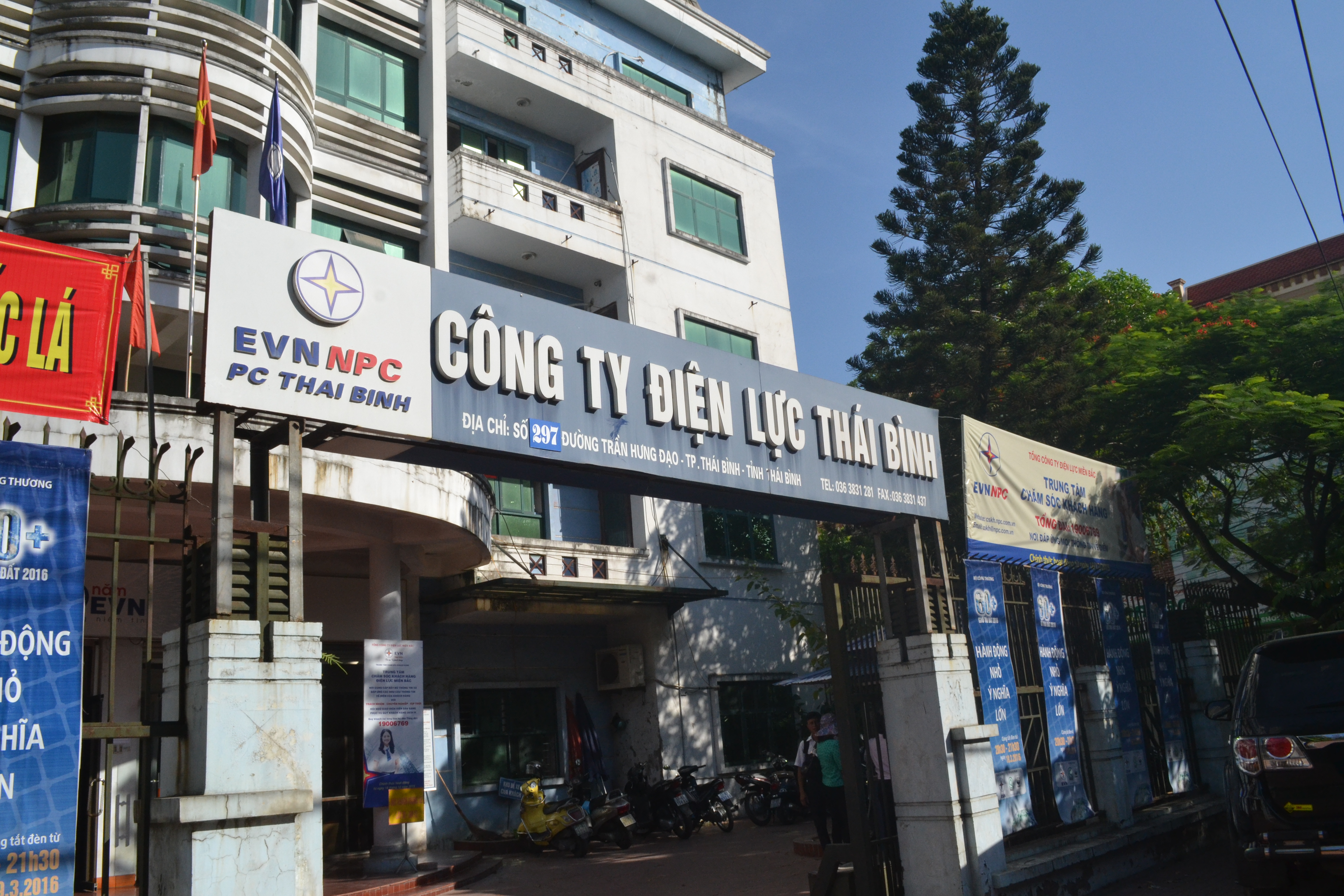 Công an vào cuộc vụ “mời thầu lạ” ở Công ty Điện lực Thái Bình