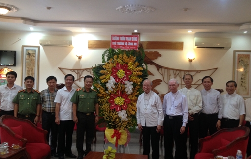 Thứ trưởng Phạm Dũng thăm và chúc mừng nhân dịp Lễ Giáng sinh