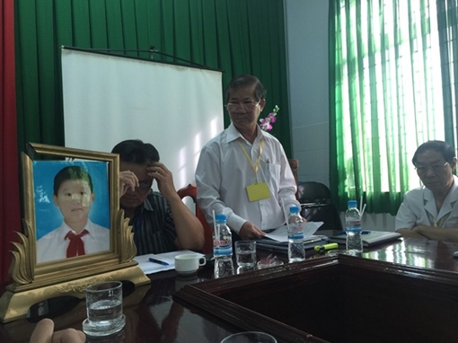 Cảnh cáo bác sĩ, xin lỗi gia đình cháu bé 13 tuổi tử vong