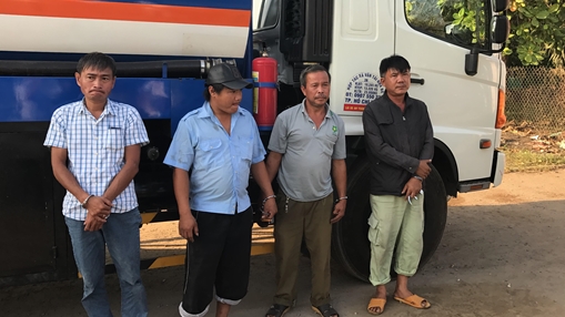 Bộ Công an triệt phá đường dây “rút ruột” xăng dầu quy mô lớn