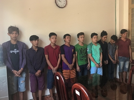 Rầm rộ mang mã tấu chém người thân "con nợ" suýt chết