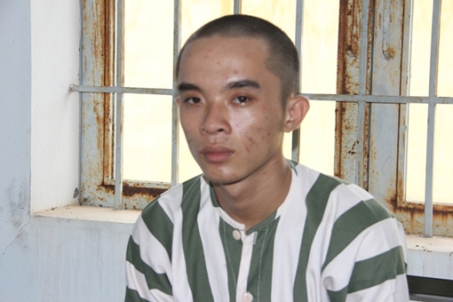 Kẻ dùng súng giả cướp dây chuyền vàng dùng kế "điệu hổ ly sơn"