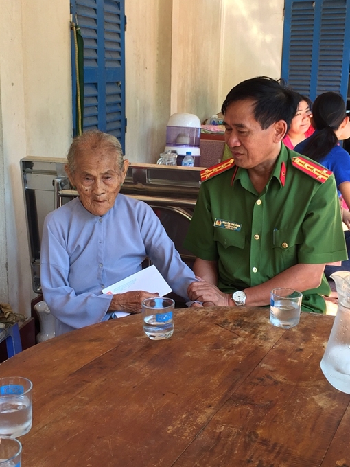 Trường Cao đẳng CSND II tri ân các Mẹ Việt Nam anh hùng