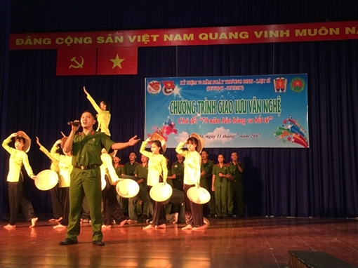 Giao lưu văn nghệ “70 năm bản hùng ca bất tử”
