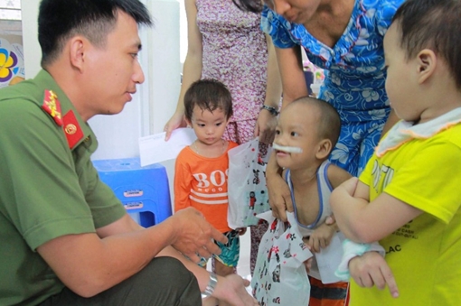 Tổng cục An ninh, Bộ Công an:  Tổ chức nhiều hoạt động nghĩa tình với người dân