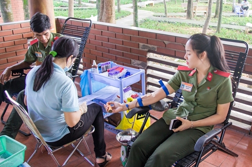 Hơn 330 sinh viên An ninh hiến máu vì đồng đội yêu thương