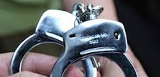 10 đối tượng mang theo hung khí hùng hổ đến các quán cà phê đòi "bảo kê"