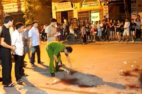 Hai người bị đâm thương vong tại bàn nhậu