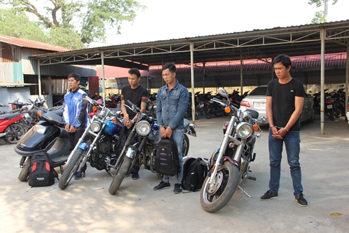 Giả nhóm “phượt”, vận chuyển xe mô tô phân khối lớn nhập lậu