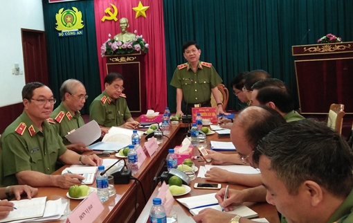 Thứ trưởng Nguyễn Văn Sơn làm việc với Tổng cục Hậu Cần – Kỹ thuật