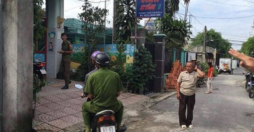 Đâm vợ, ép uống thuốc trừ cỏ vì ghen tuông